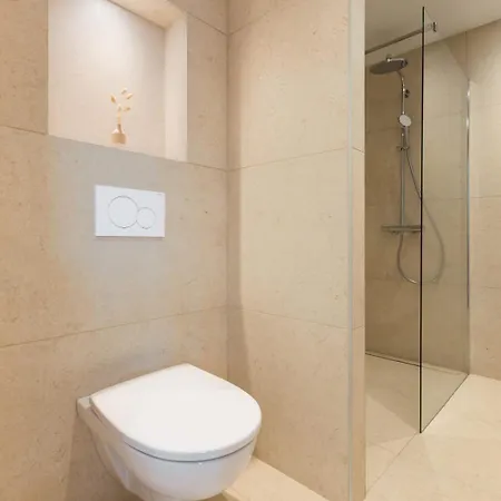 Le Santorin Elegant Calme Parking Apartment